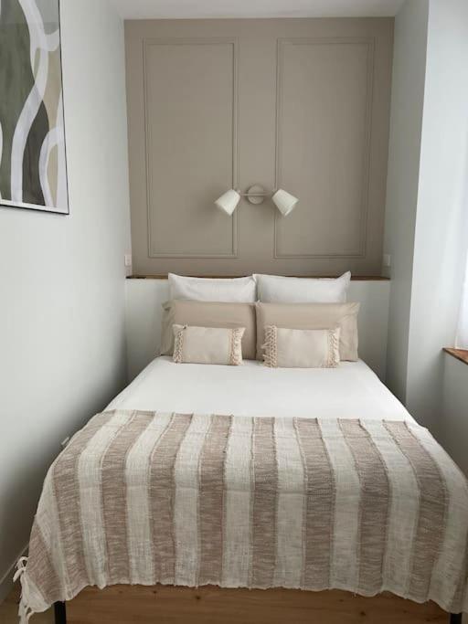 Joli Appartement Avec Parking - Proche Centre Ville 沙特尔 外观 照片
