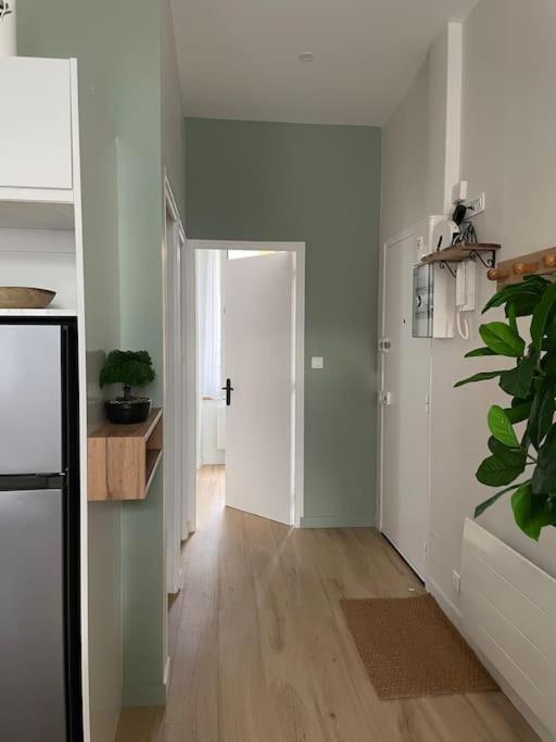 Joli Appartement Avec Parking - Proche Centre Ville 沙特尔 外观 照片