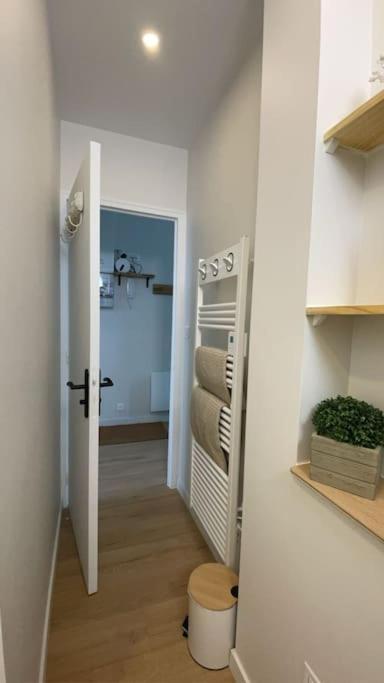 Joli Appartement Avec Parking - Proche Centre Ville 沙特尔 外观 照片