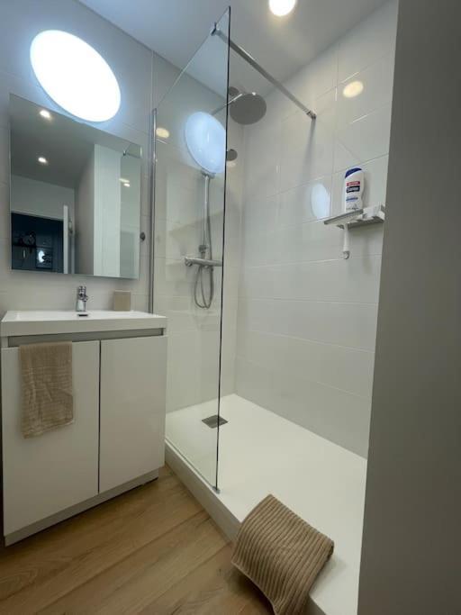 Joli Appartement Avec Parking - Proche Centre Ville 沙特尔 外观 照片